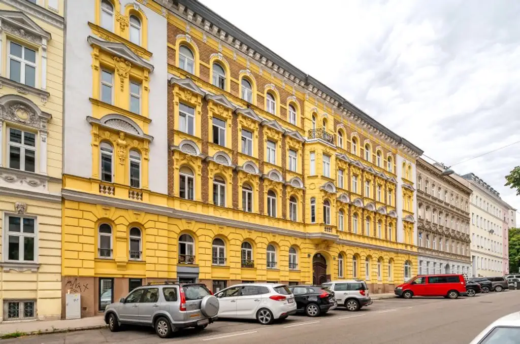 ++NEU++ perfekt geschnittene 2-Zimmer Altbauwohnung, wunderschöner Stilaltbau!