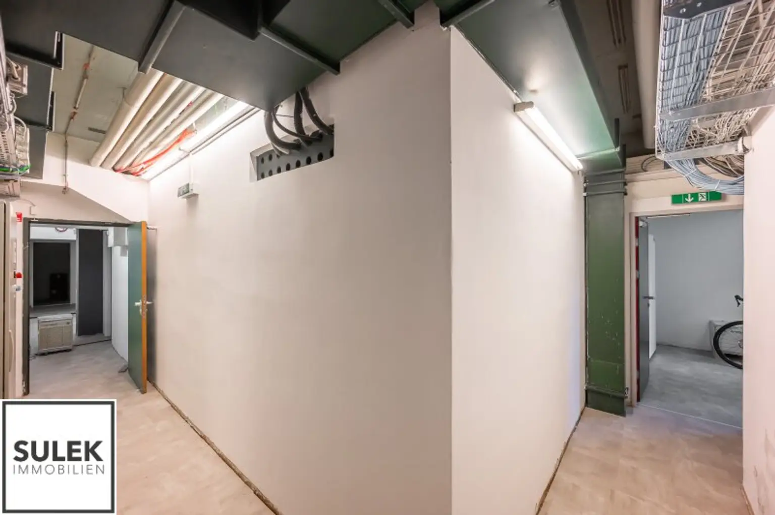 Ihr neuer Unternehmenssitz: Modernes Büro/ Praxisgebäude in Mödling mit Top-Anbindung