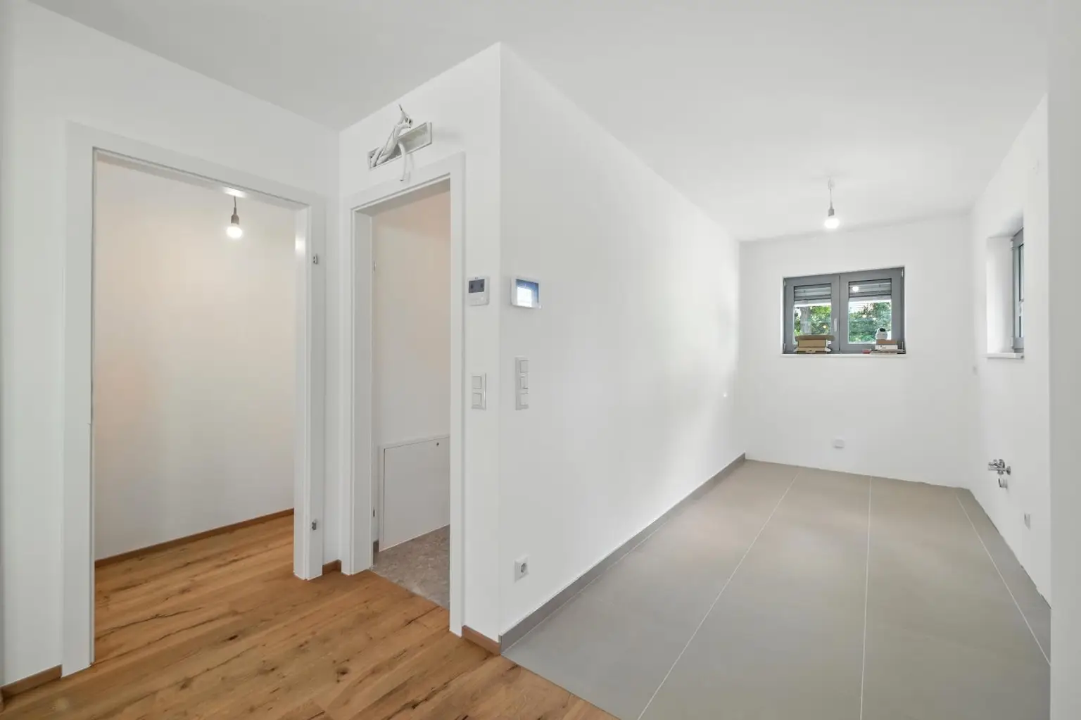 SCHLÜSSELFERTIG! MODERNES WOHNEN AM LAND - HOCHWERTIGER BAUMEISTERQUALITÄTSBAU IN SIERNDORF!