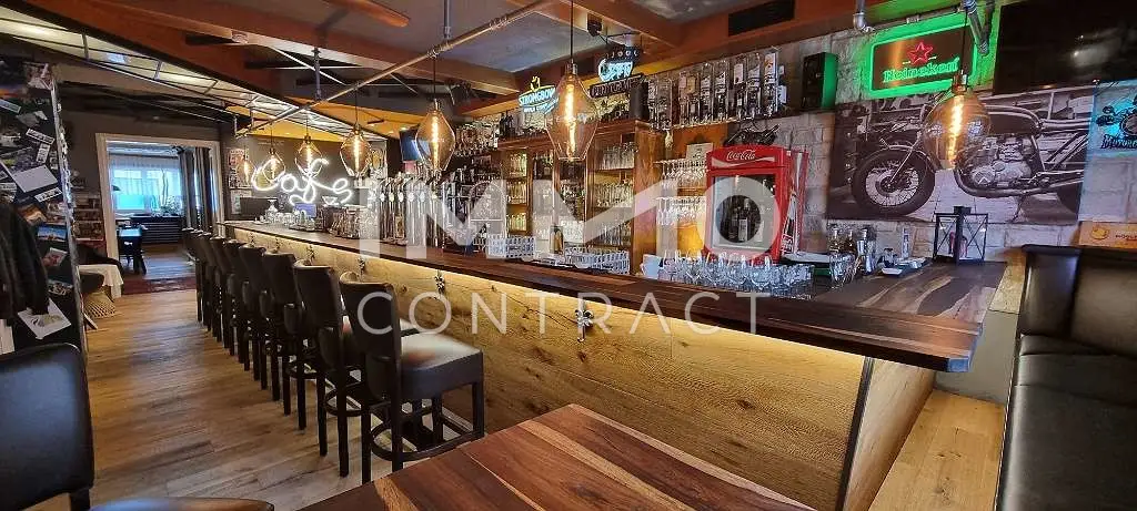 EINZIGARTIGES BETRIEBSBEREITES HOTEL-BAR-RESTAURANT AM HAUPTPLATZ