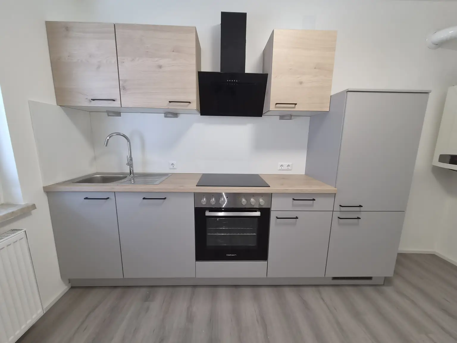 Sanierte zwei Zimmerwohnung mit neuer Küche zu vermieten!