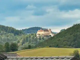 02 Burgblick vom Log
