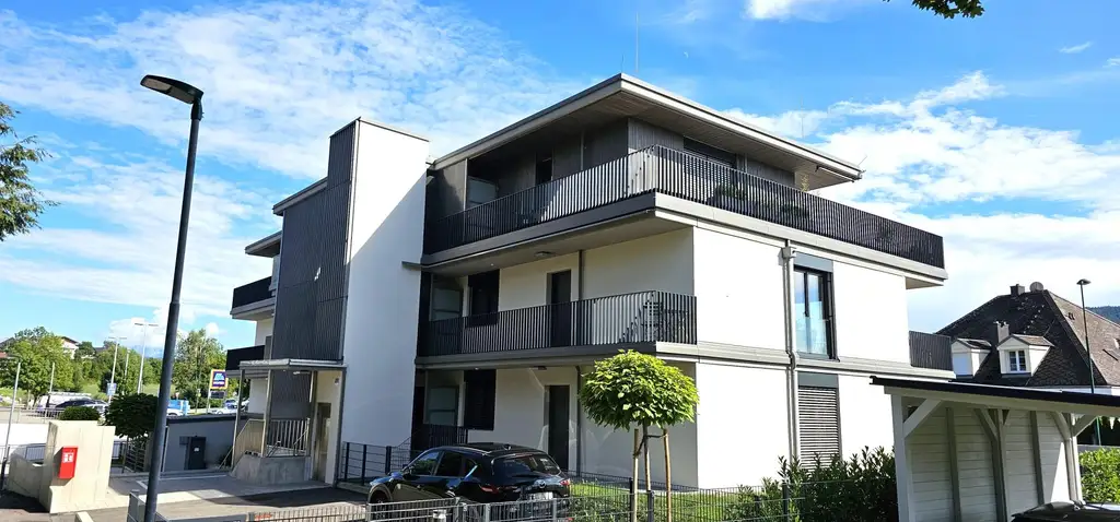 Design trifft Lebensqualität – Exklusive Neubauwohnung mit Seeblick