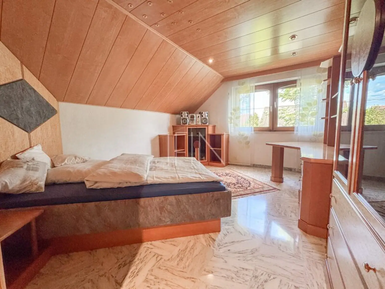 Einfamilienhaus mit Pool, Wellness & großem Garten in Hennersdorf