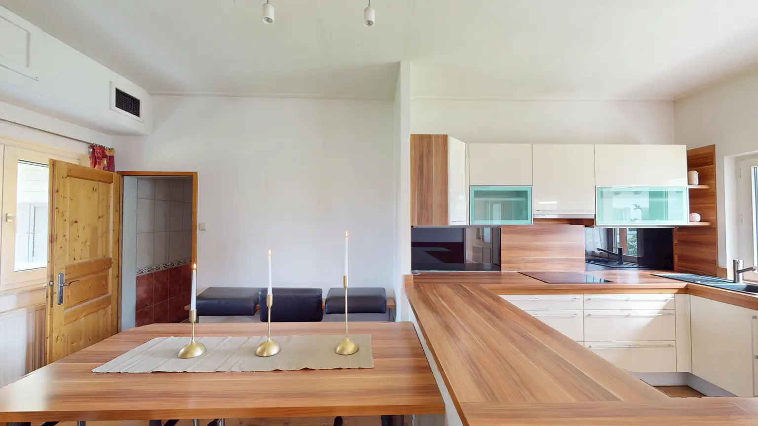 Einfamilienhaus mit großem Garten und Badezugang bei Groß-Enzersdorf