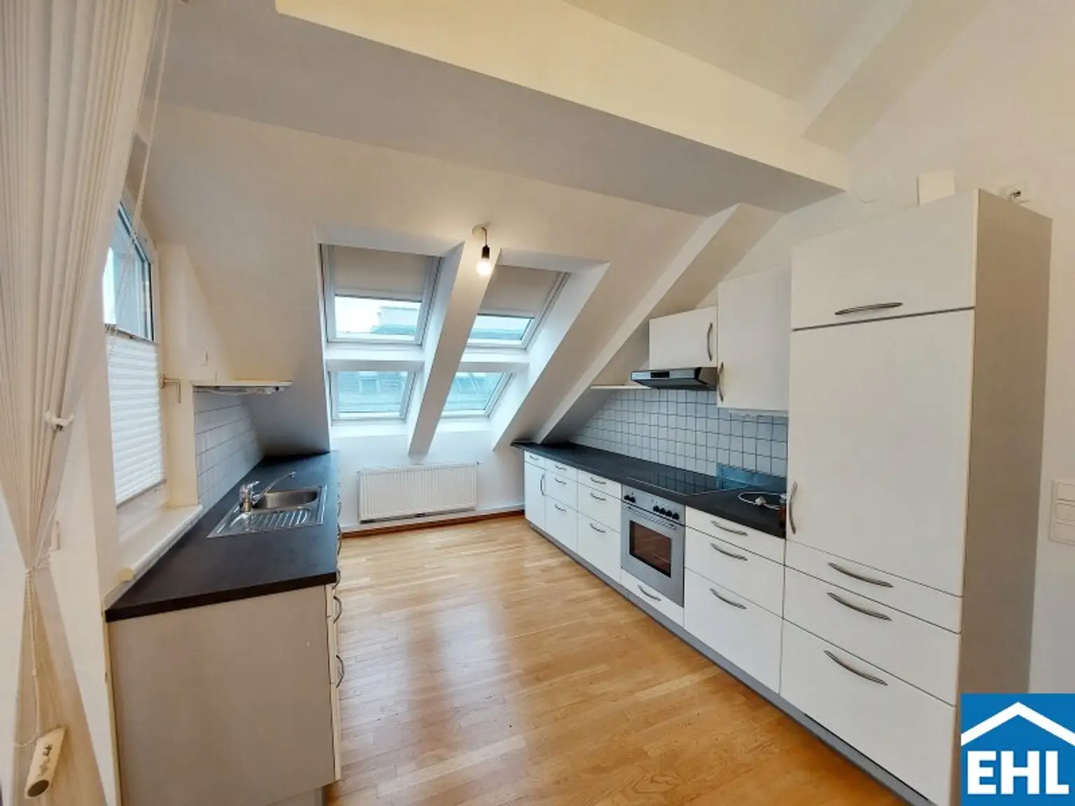 Traumhafte 3-Zimmer-Wohnung mit Terrasse direkt an der Mariahilfer Straße!