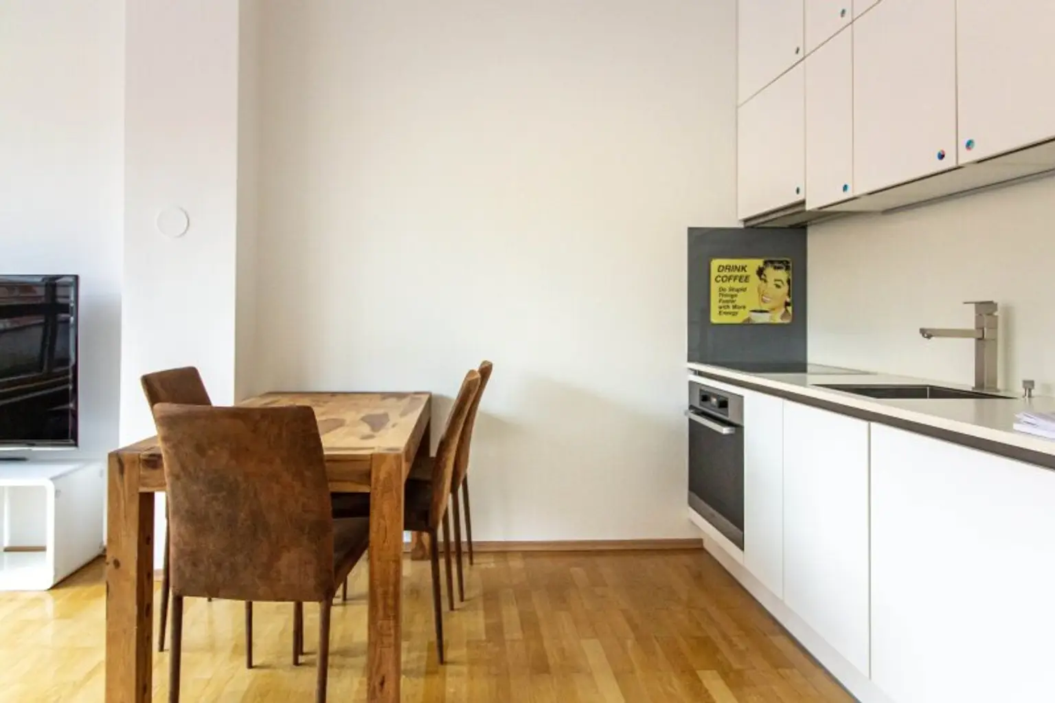 4 m Raumhöhe im Dachgeschoss - Mariahilfer Str. - Klimatisiert