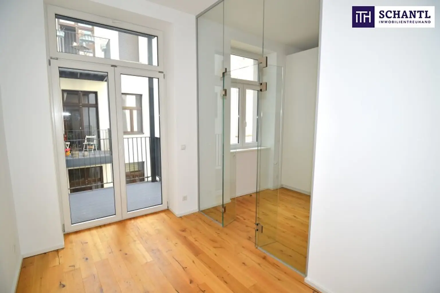 **Alles was das Herz begehrt – stilvolle Kleinwohnung mit Balkon in bester Lage von Wieden - befristet vermietet**