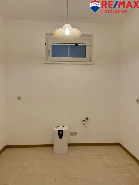 Nähe Akademierpark - 2-Zimmer-Wohnung mit Loggia in Wiener Neustadt – Ihr neues Zuhause!