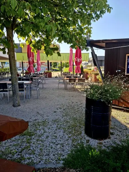 TOP Location mit umsatzstarkem Gastro-Konzept sucht Nachfolger!