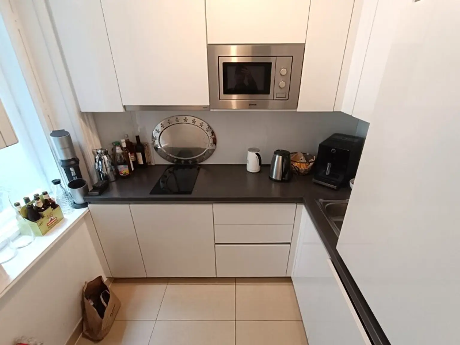 Großzügiges Büro mit Altbau-Charme im 1. Bezirk! Klimatisiert! 5 Räume! Jahrhundertwendehaus mit Lift! Nähe U2/U4 Schwedenplatz!