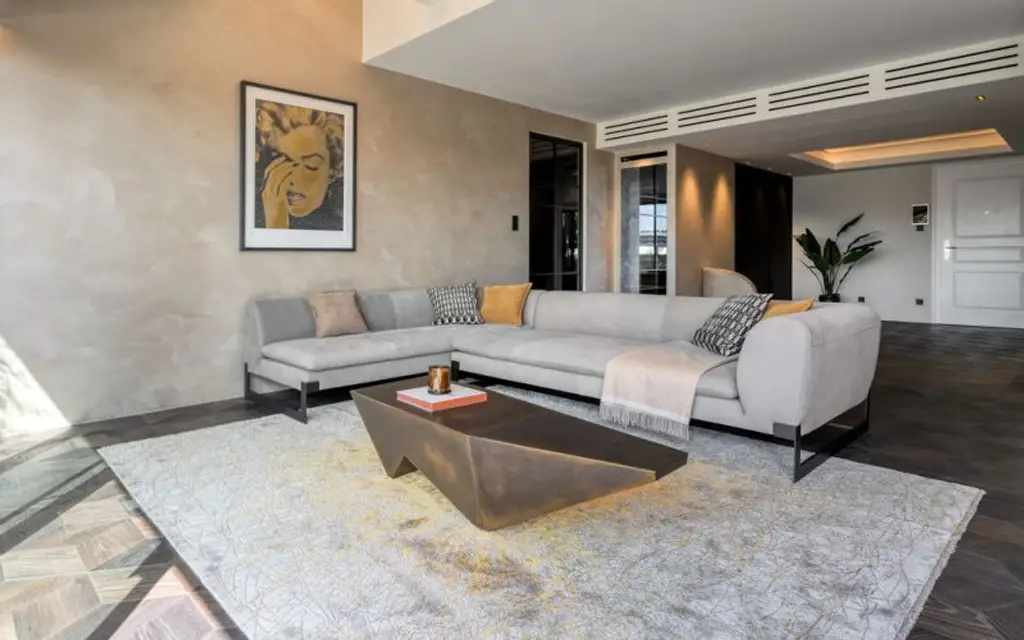 Exklusive Dachgeschoßwohnung: Ein einzigartiges Masterpiece an Design