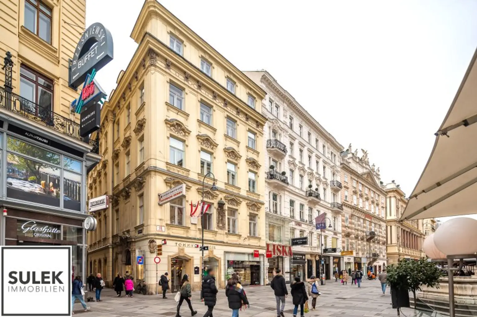 VIDEO-TOUR: traumhafte 3 Zimmer DG-Wohnung mit großem Wohnsalon in Bestlage * mit Blick zum Stephansdom *