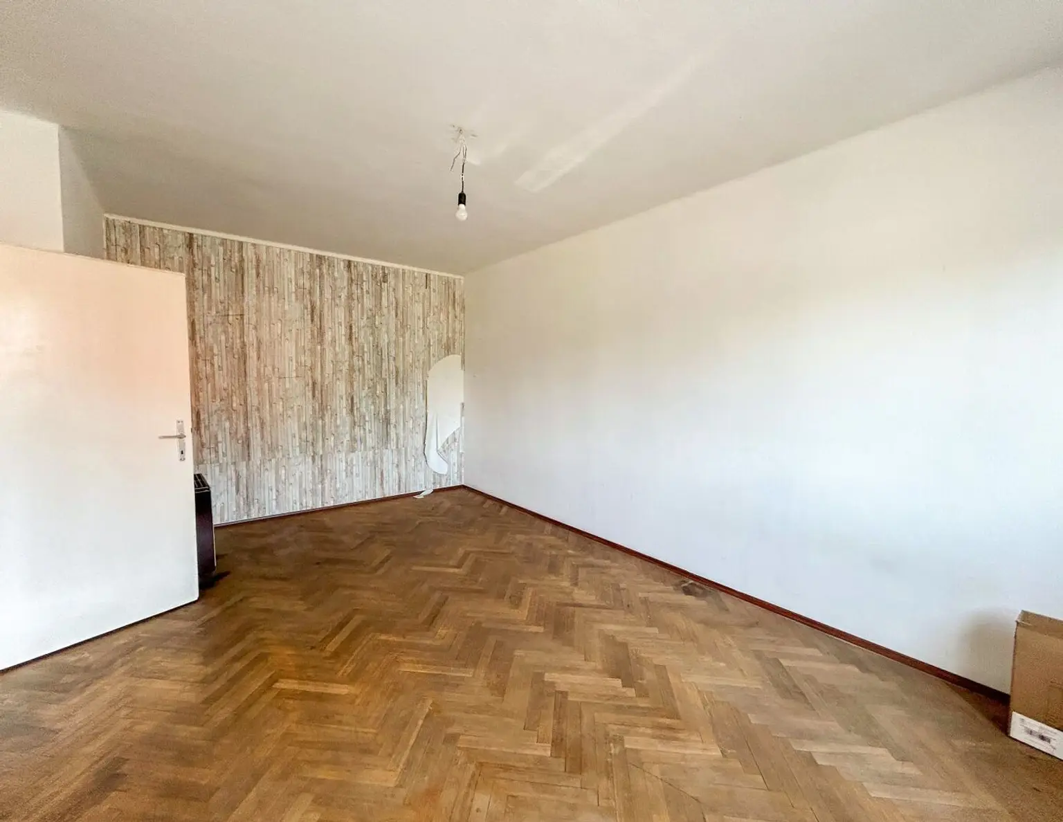 Sanierungsbedürftige Kleinwohnung mit viel Potential!