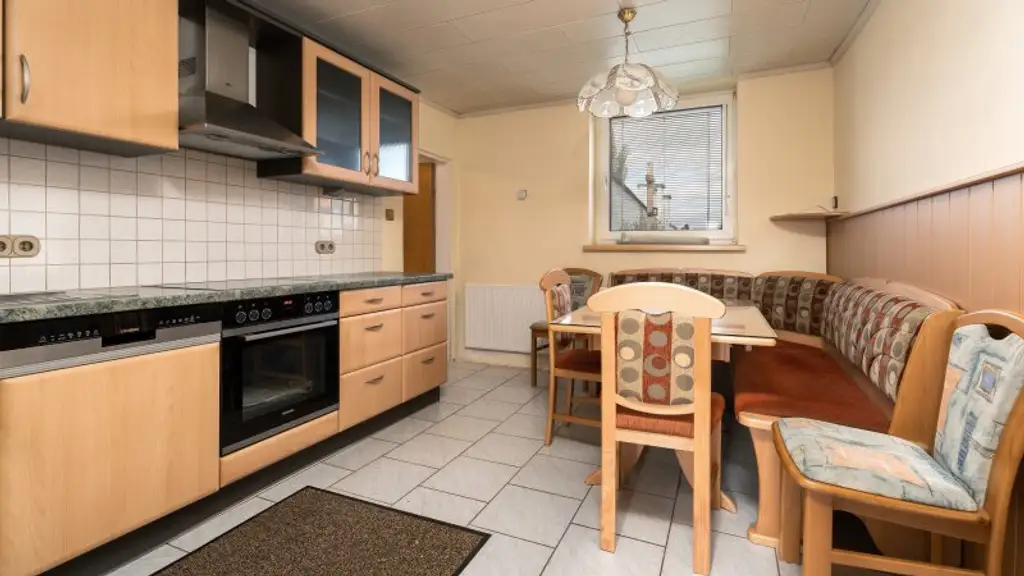Charmantes Zuhause in Groß-Schweinbarth - viel Potential!