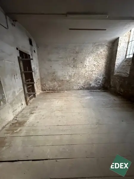 Freundliches Lager im 15. Wiener Gemeindebezirk