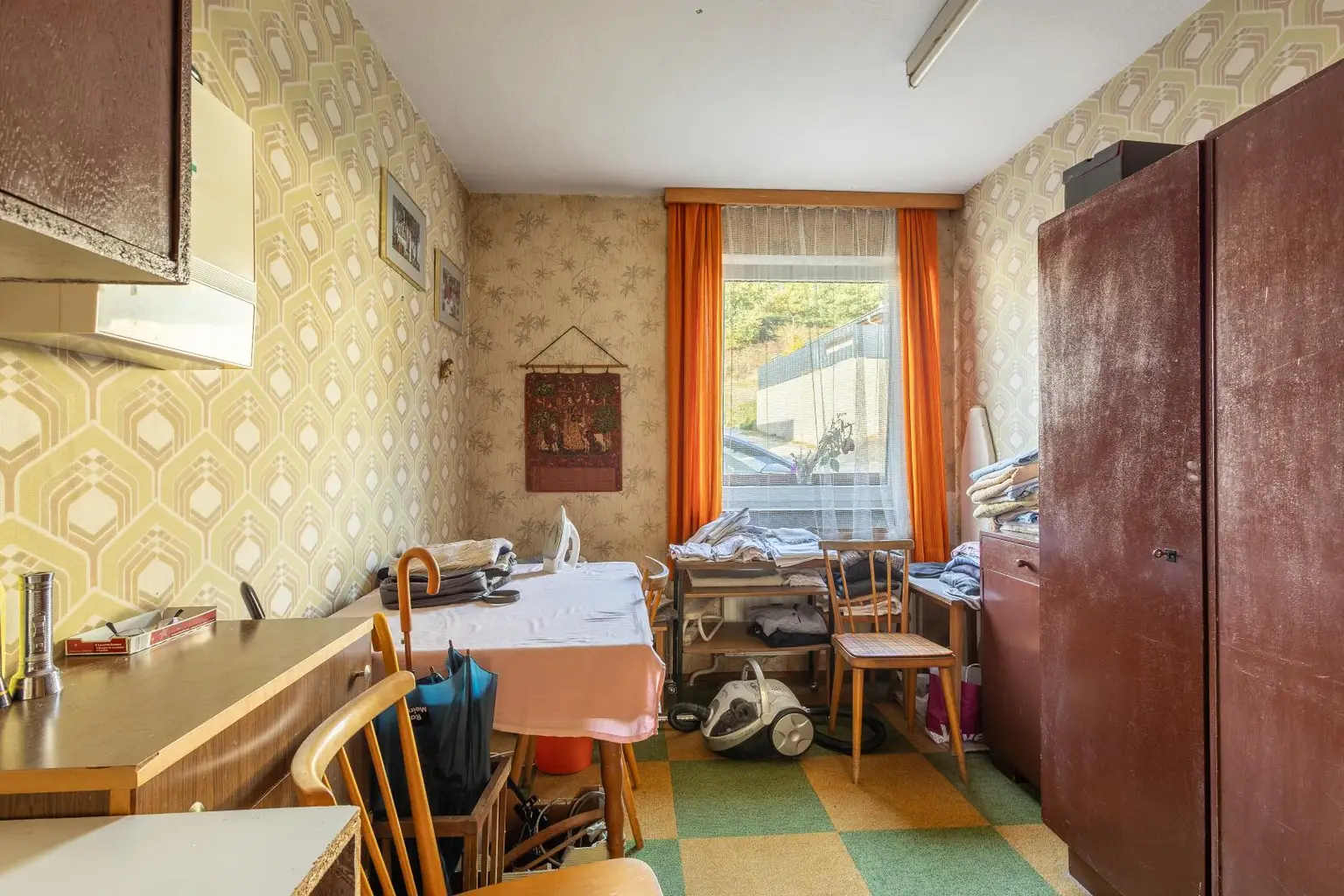 Ein- Zweifamilienhaus mit traumhaften Mittagskogelblick