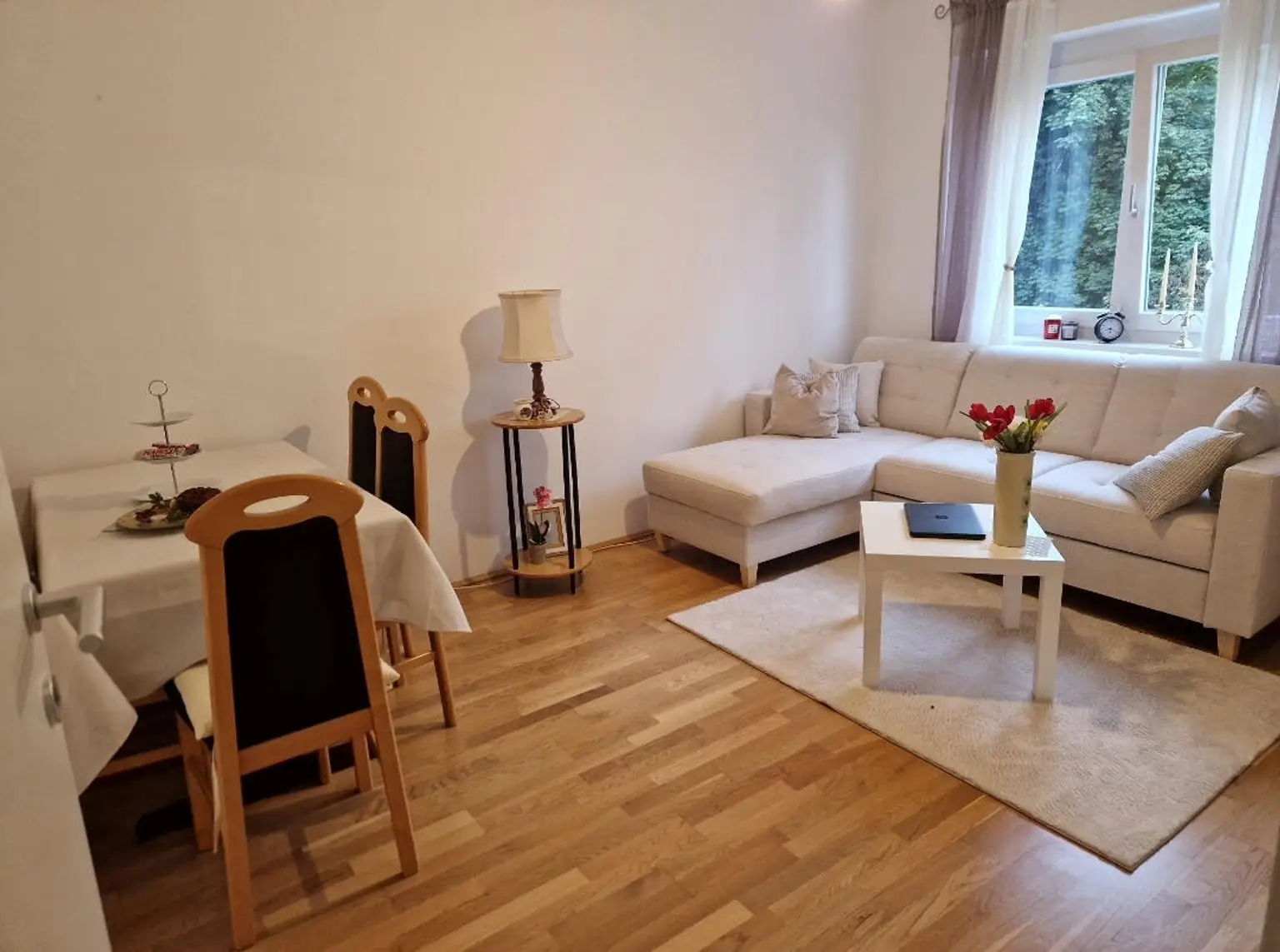 Ruhig gelegene 2,5 Zimmerwohnung mit Balkon in Eggenberg!