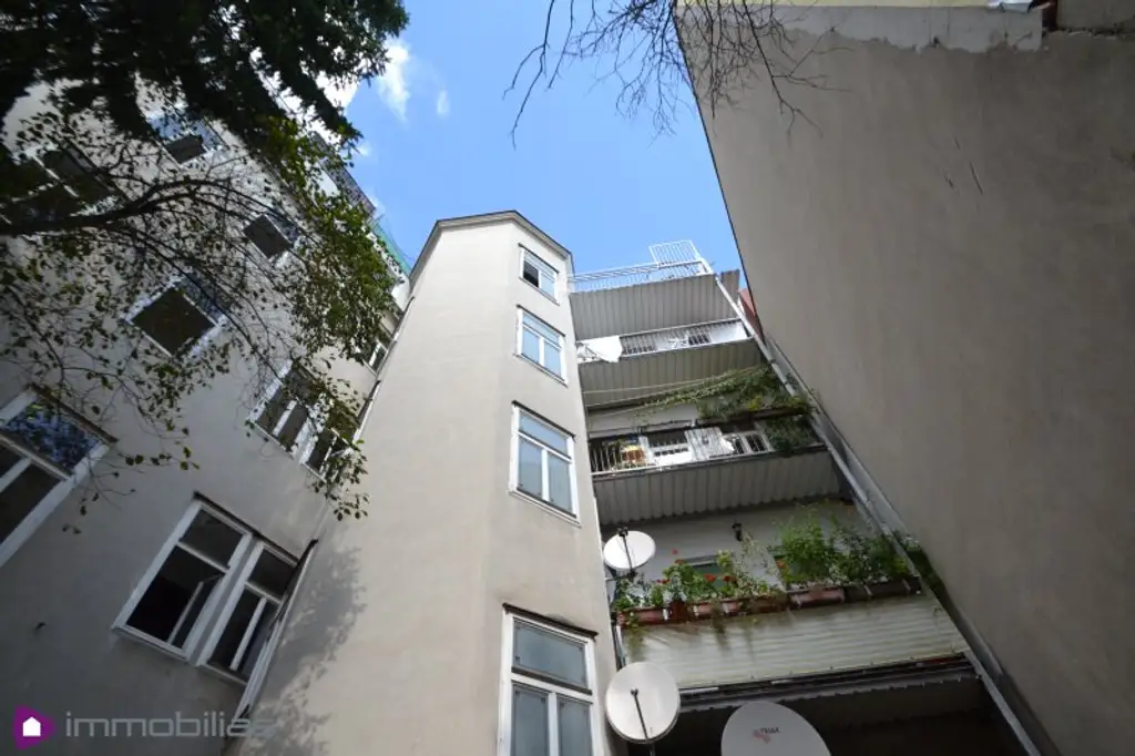 Blick von der Dachterrasse in die Ferne....