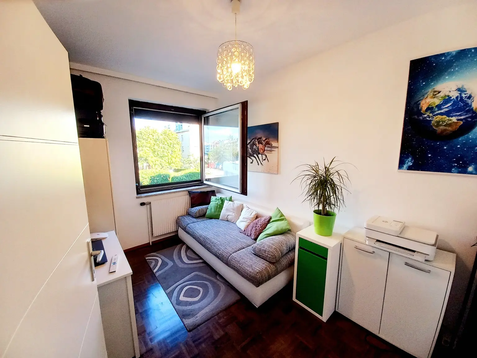 Sonnige 5 Zimmer-Wohnung mit Anningerblick