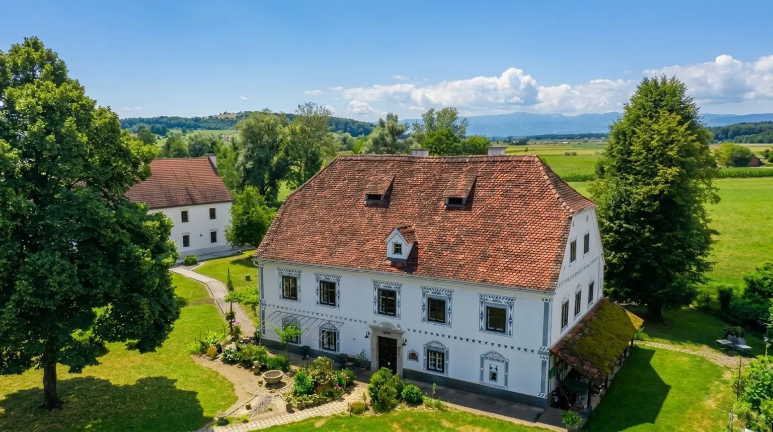 Historisches Anwesen I Herrenhaus I Reitstall I 10 Hektar Grund I Nähe Graz