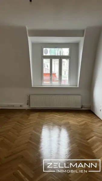 Exklusives Dachgeschossbüro nahe dem Wiener Schwarzenbergplatz – Stil trifft Lage. | ZELLMANN IMMOBILIEN