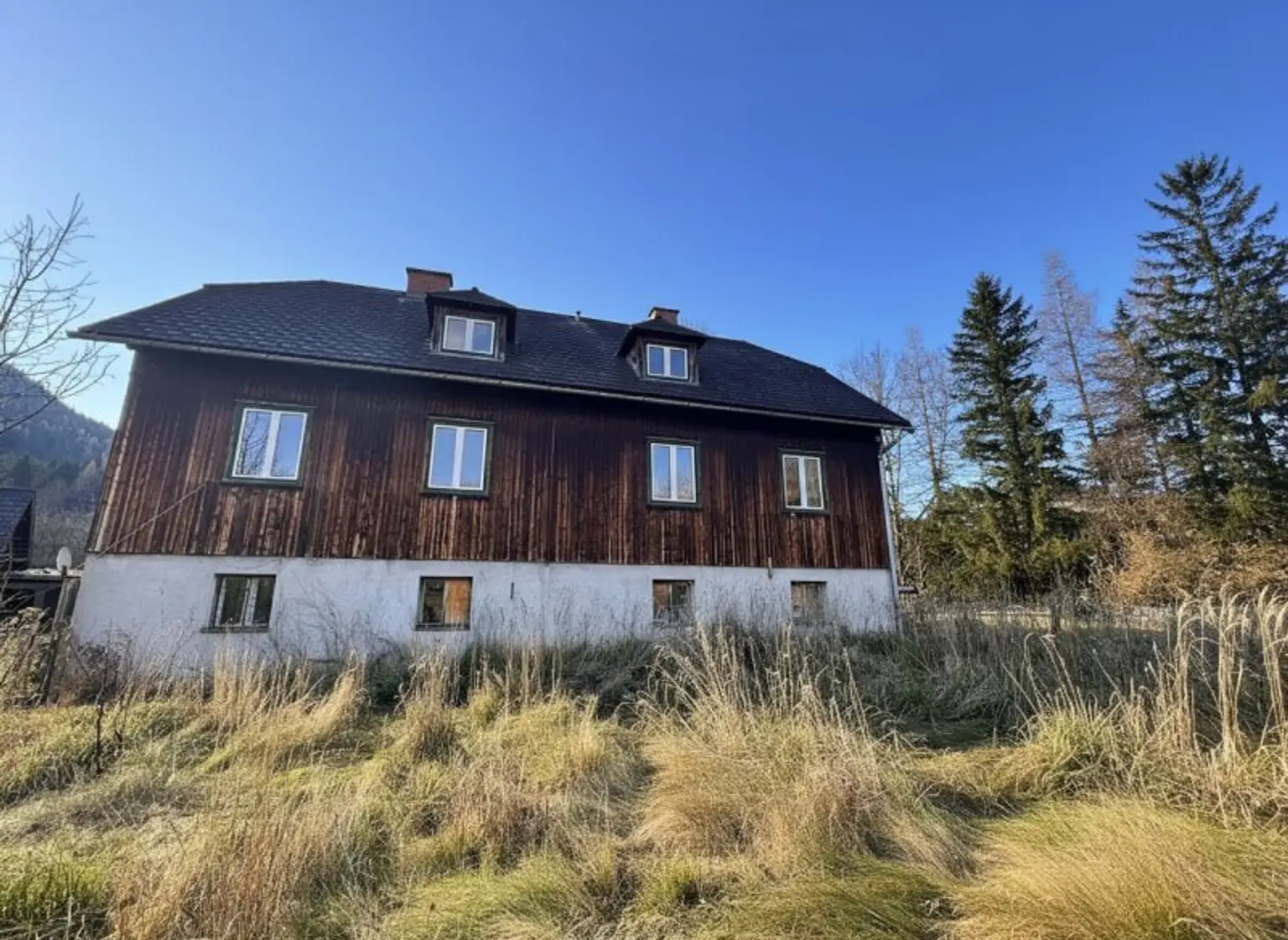 MEHRPARTEIENHAUS IN NEUBERG - BAURECHTSANGEBOT