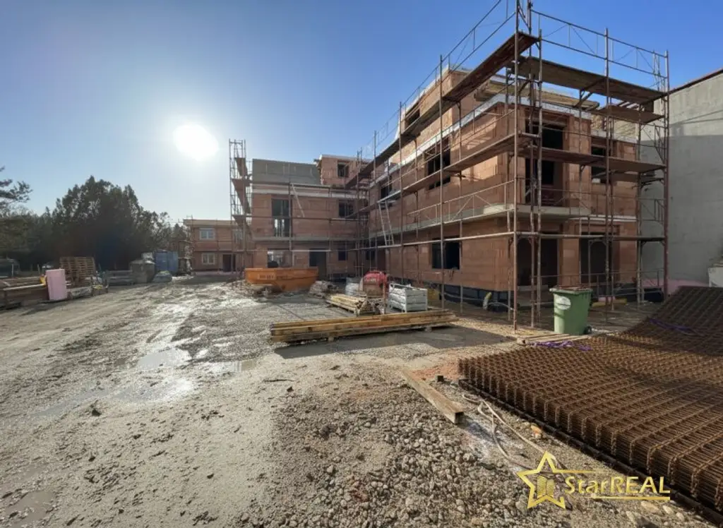 1000 METER U2 LINA-LOOS-PLATZ. EINFAMILIENHAUS MIT KELLER. 210m² GARTEN! TOP U-BAHN-ANBINDUNG. PROVISIONSFREI für den Käufer.