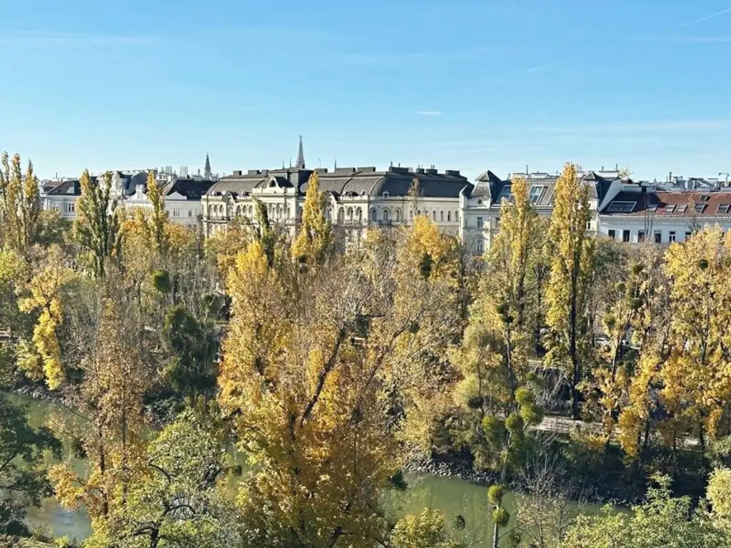 AUGARTEN-NÄHE, ERSTBEZUG, klimatisiertes 52 m2 Dachgeschoss, 2 Zimmer, Komplettküche, Duschbad, Parketten, Brigittenauer Lände