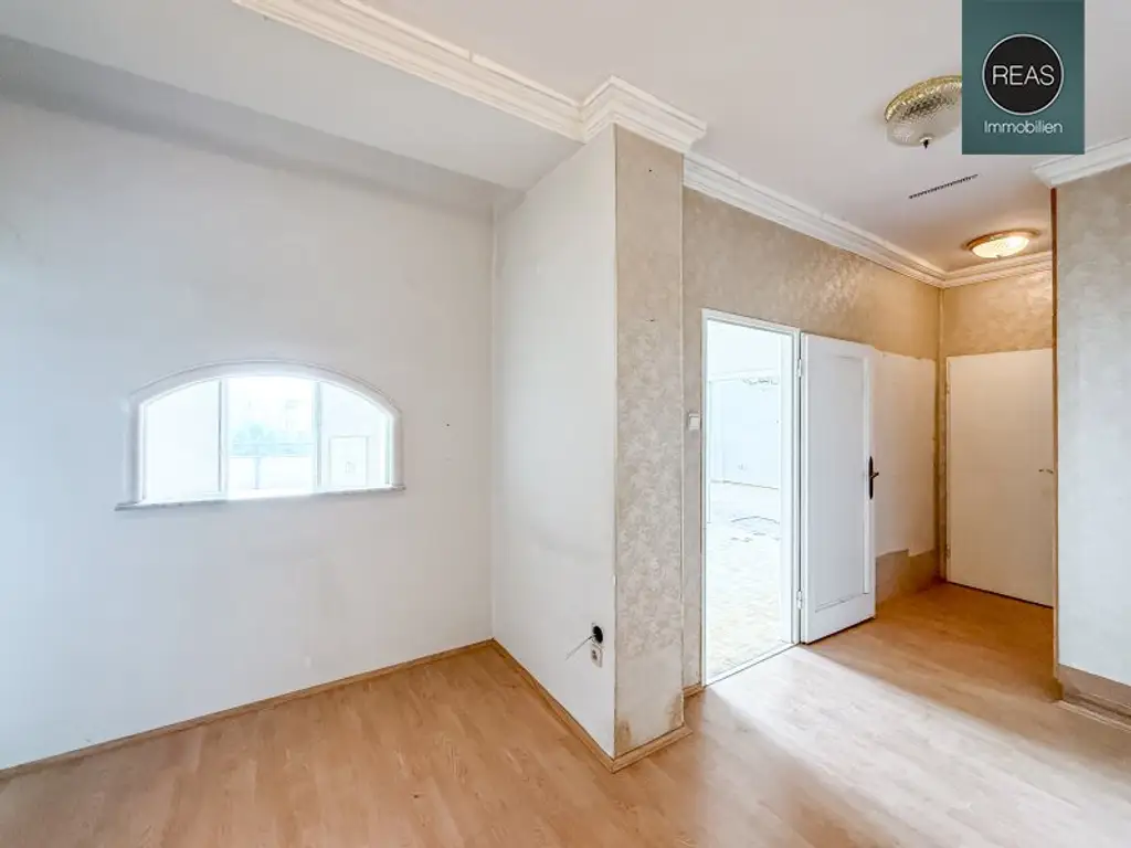 Wohnungspaket in Top-Innenstadtlage! 2 nebeneinander liegende Wohnungen mit 2 Loggien, neuen Fenstern und unverbautem Traumblick!