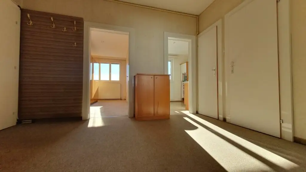 Sonnige Wohnung mit Top-Raumanordnung im 4. Liftstock