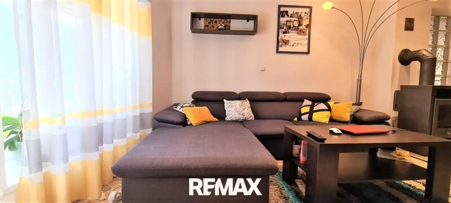 2.Wohnzimmer TOP1