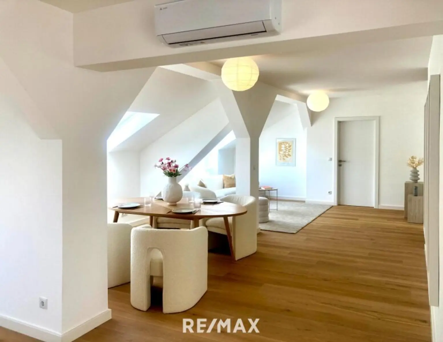 Dachgeschossjuwel mit Terrasse in Bestlage in 1030 Wien – Erstbezug nach Sanierung