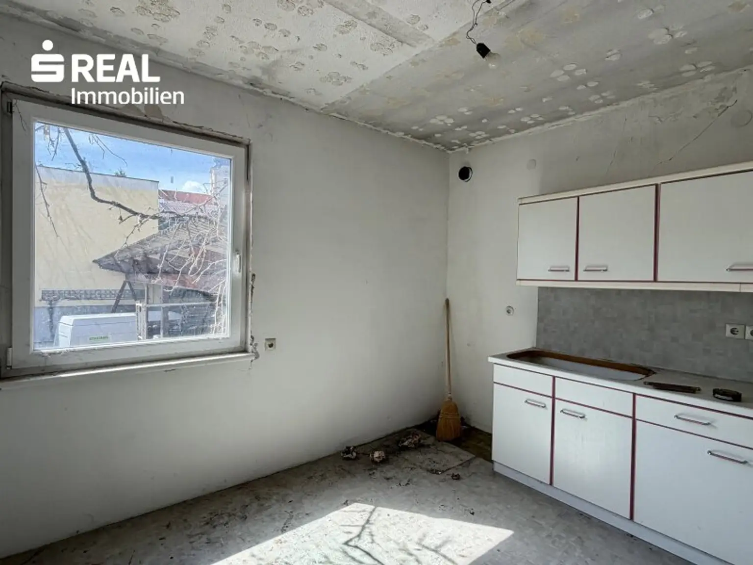 unsanierte Wohnung 1