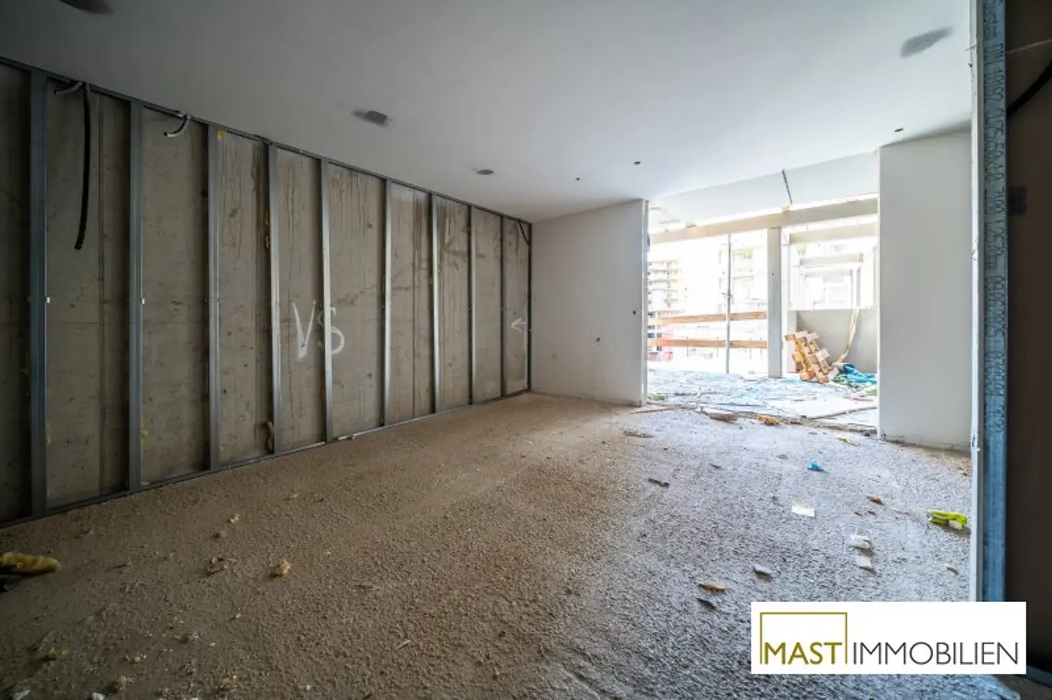 Ende 2026! Provisionsfrei - Großzügige 3 Zimmer Wohnung mit 15 qm Freifläche unweit der Alten Donau!