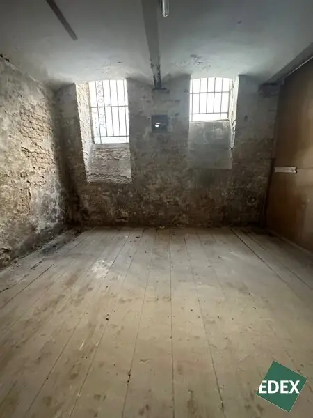 Freundliches Lager im 15. Wiener Gemeindebezirk