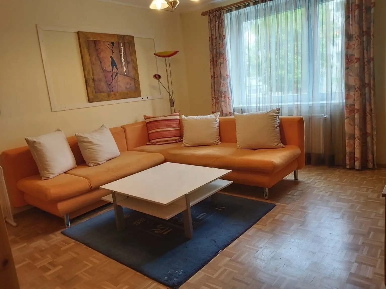Möblierte Eigentumswohnung, die auf 2 Kleinwohnungen umgebaut wurden, in Graz-Berliner Ring zu kaufen !