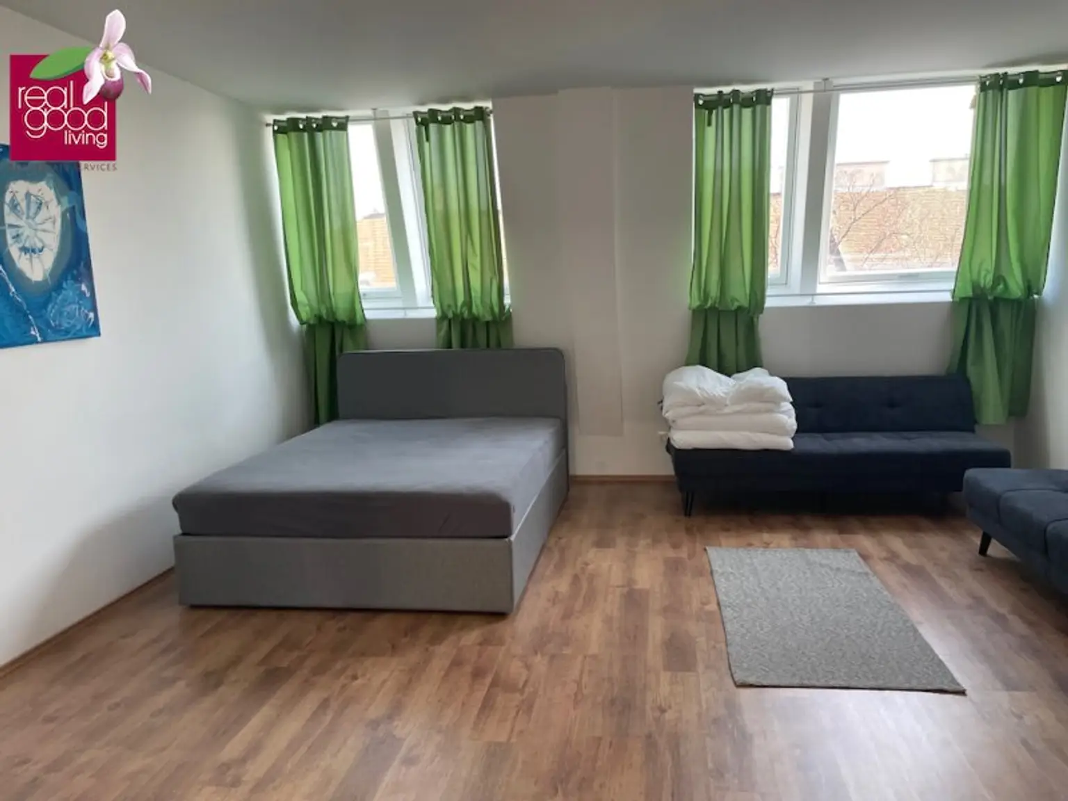 Neubau-Apartment mit Loggia in repräsentativem Gründerzeithaus