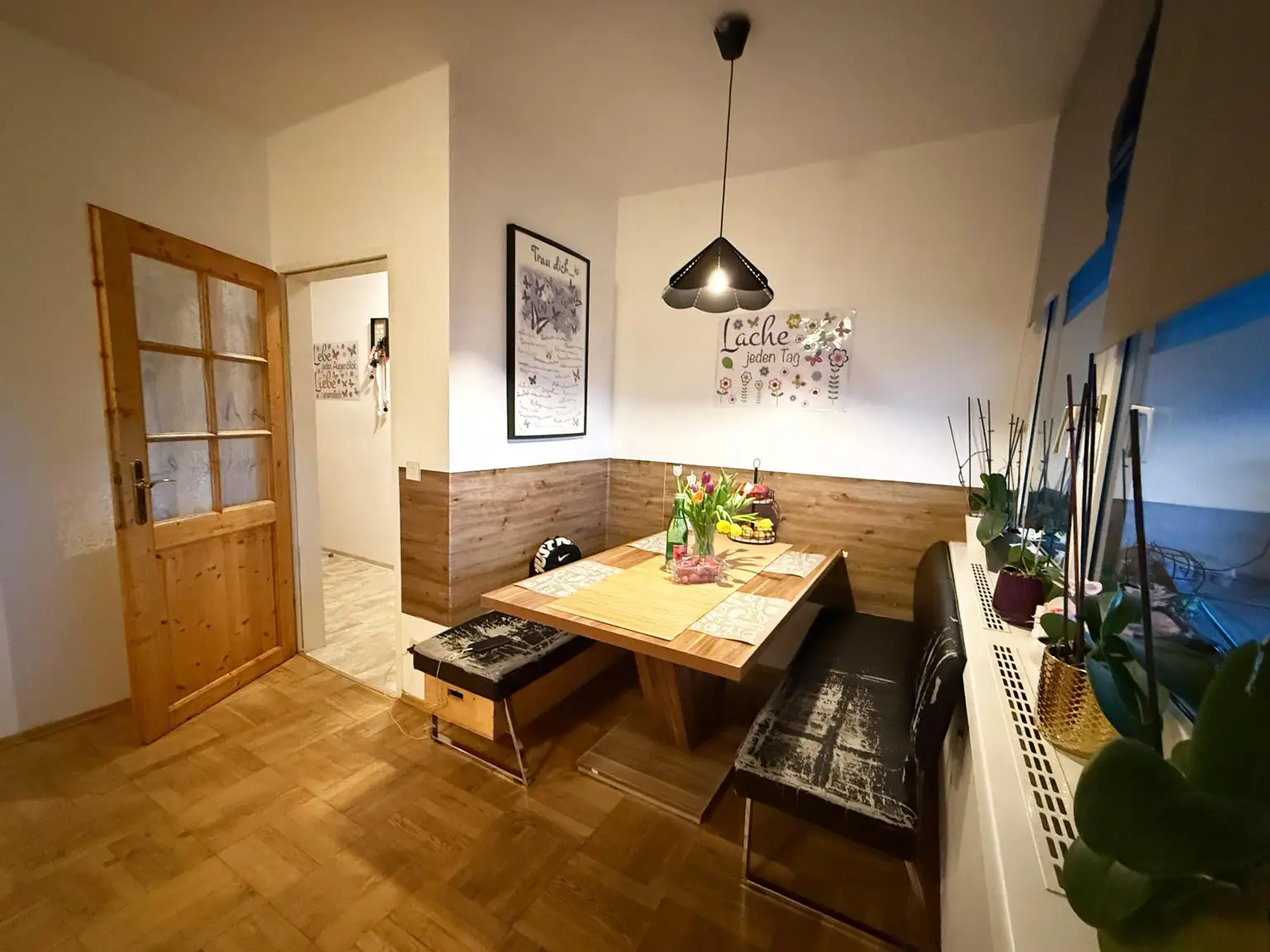 Essecke im Wohnzimmer