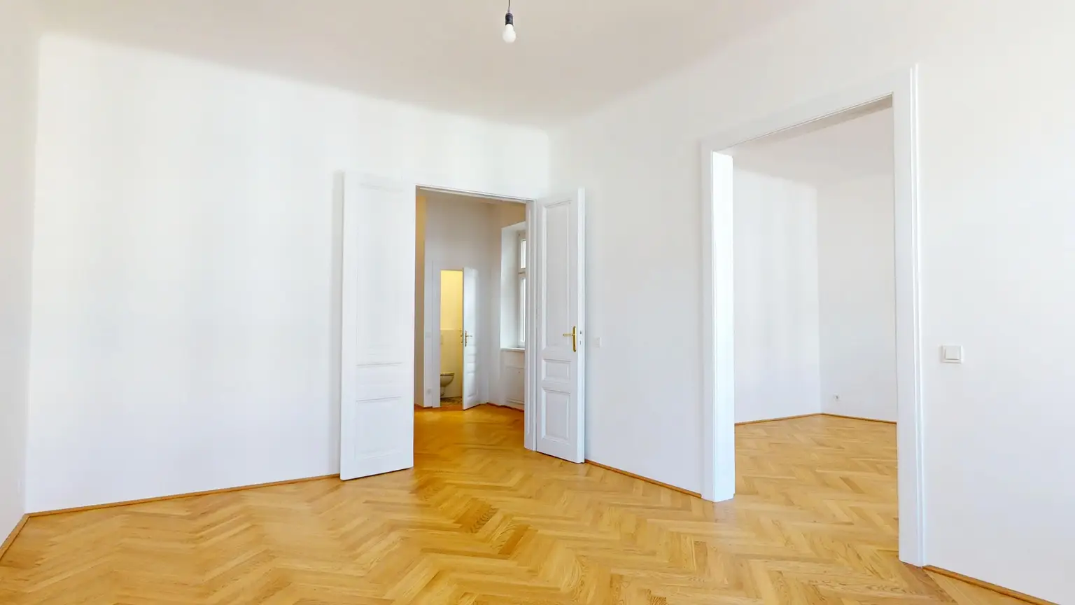 Fasangartengasse/Stranzenberggasse: Erstbezug - Unbefristet - Loggiawohnung