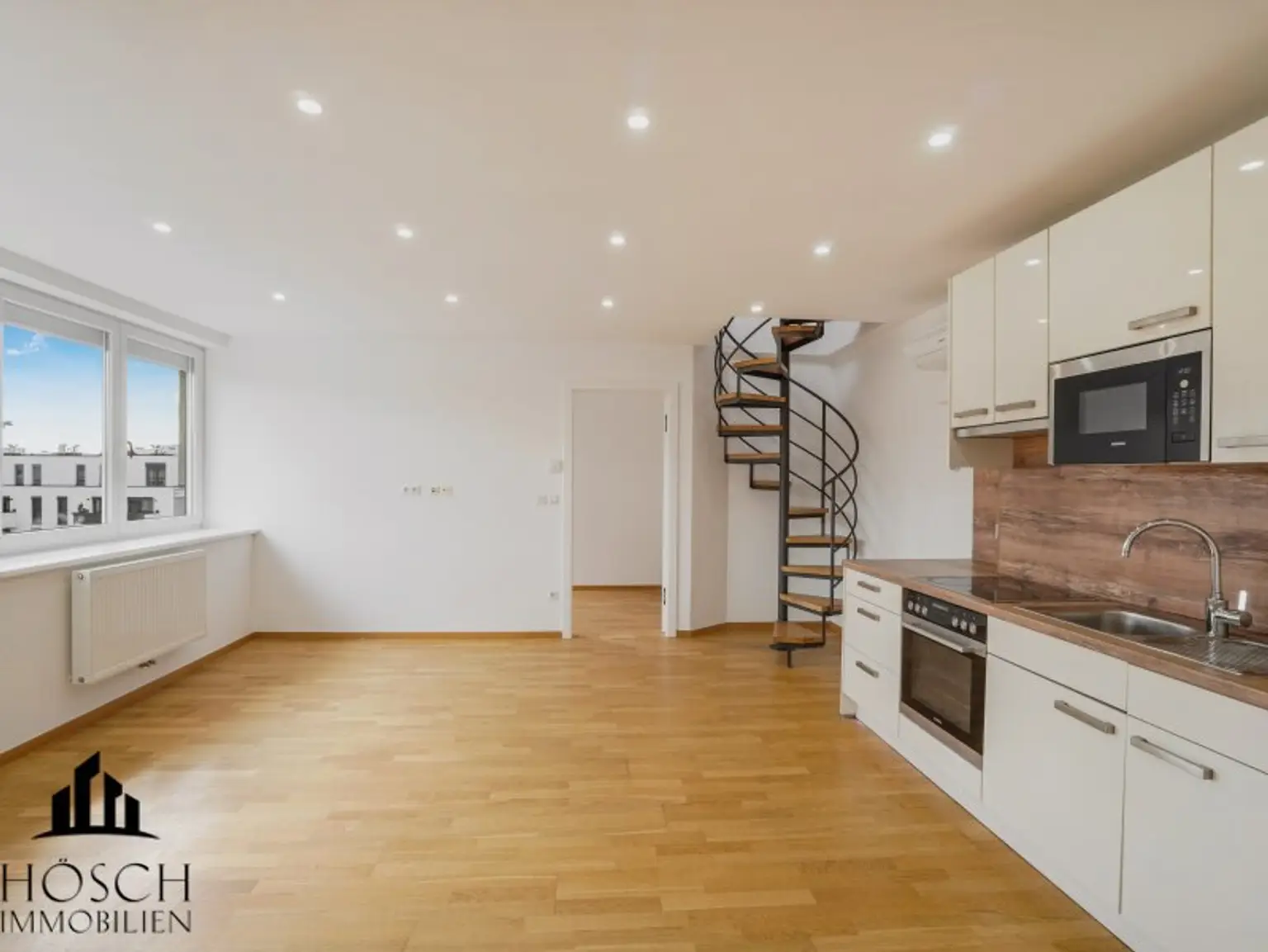 Stilvolle Maisonette-Wohnung mit Terrasse in Wiener Top-Lage!