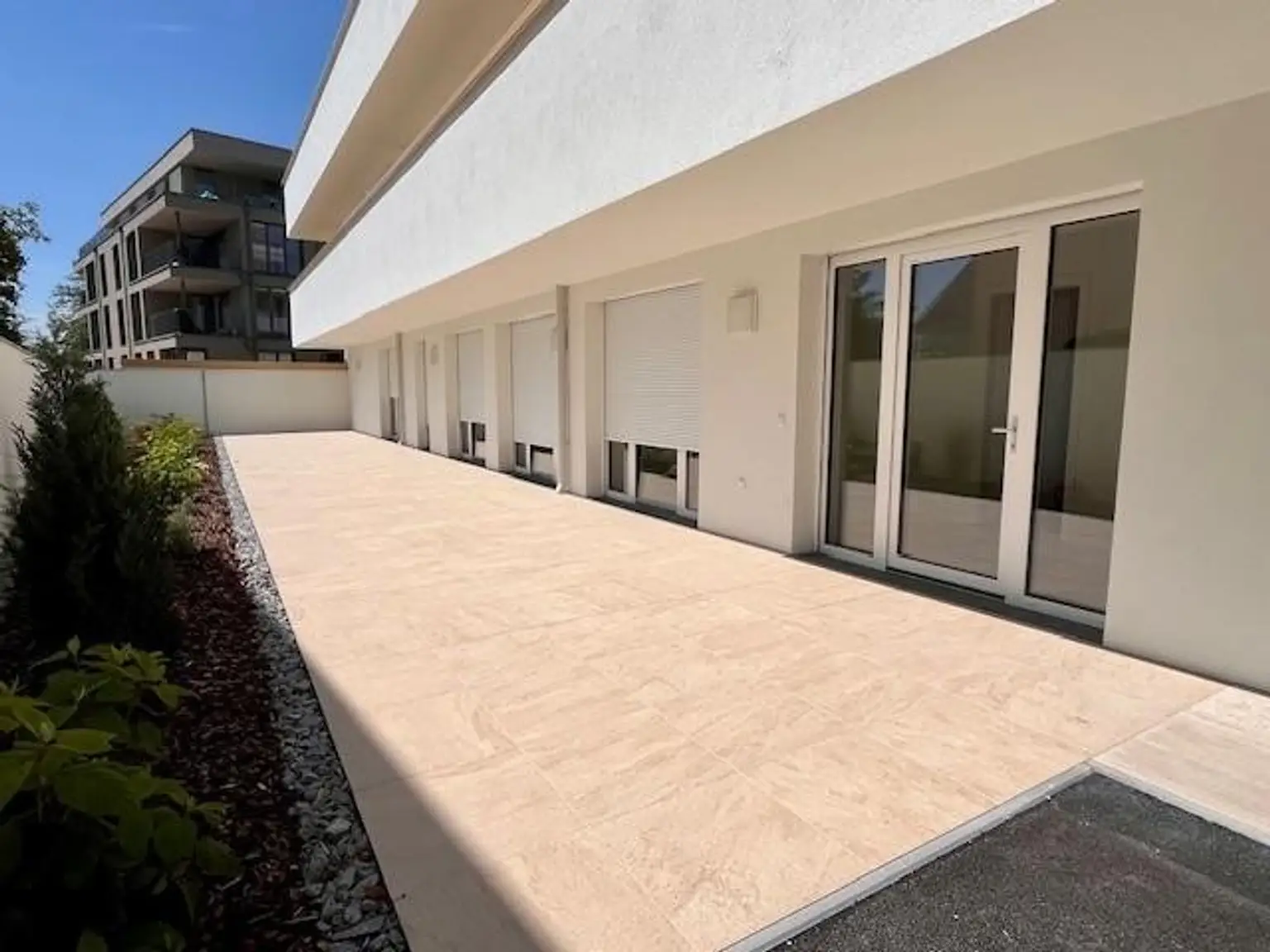 Luxuswohnung in Bestlage zu vermieten - 3-Zimmer-Wohnung mit großer Terrasse & Garten