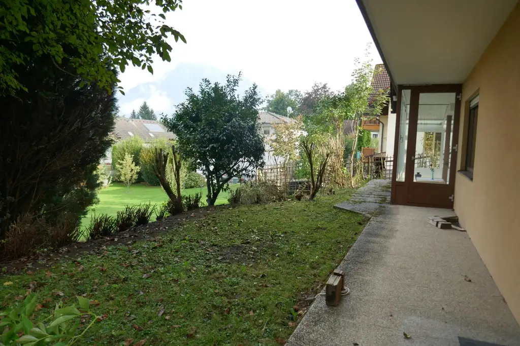 Geräumiges Ein-Zweifamilienhaus mit Seeblick-in 2 Wohnungen teilbar