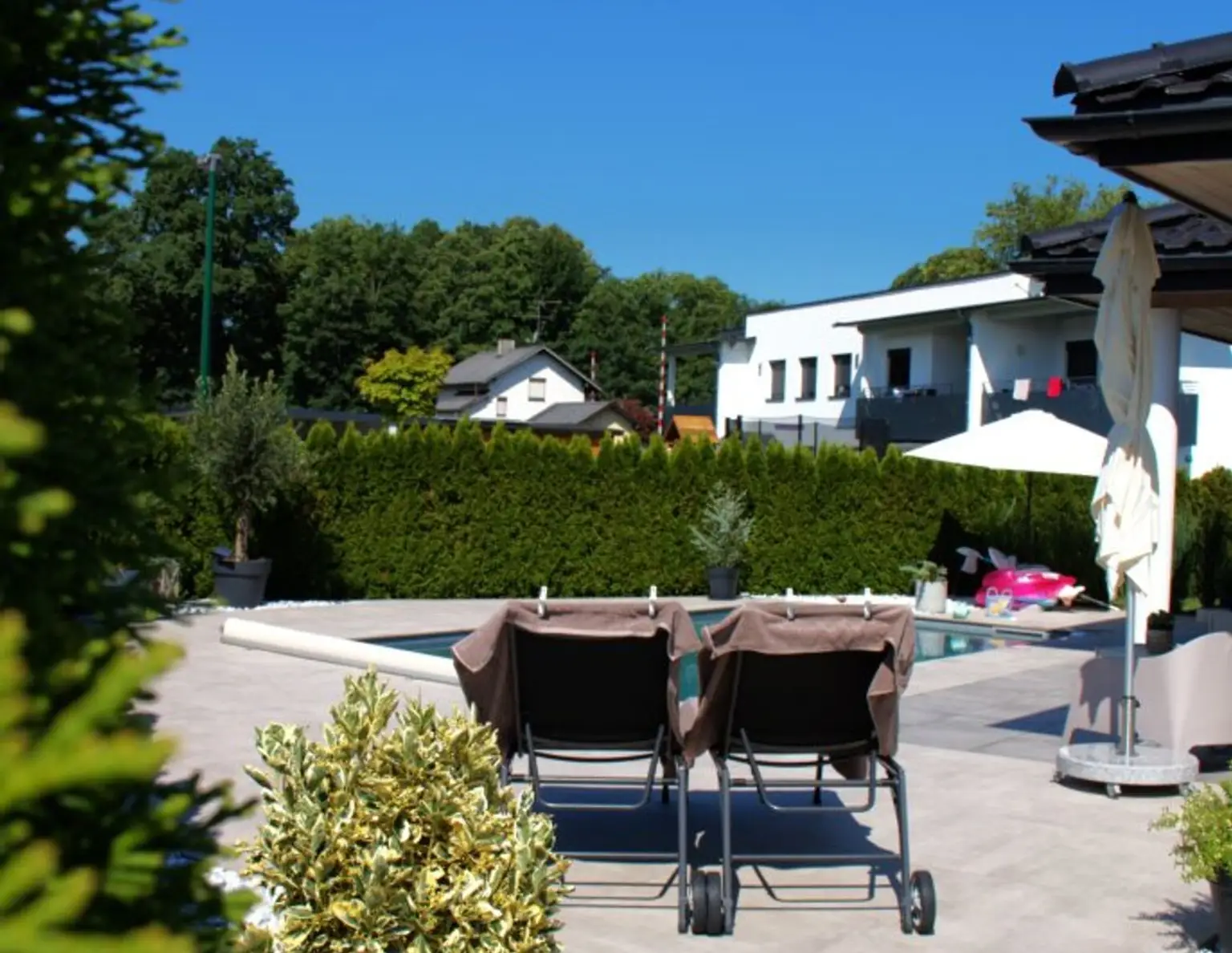 Neuwertiger Bungalow mit toller Ausstattung  ‍♂️