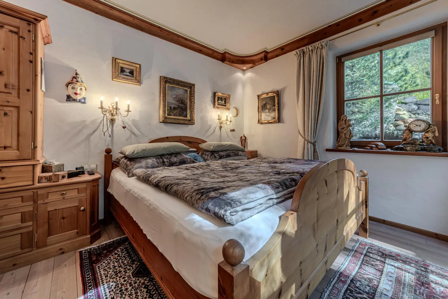 Schlafzimmer mit Bad en suite