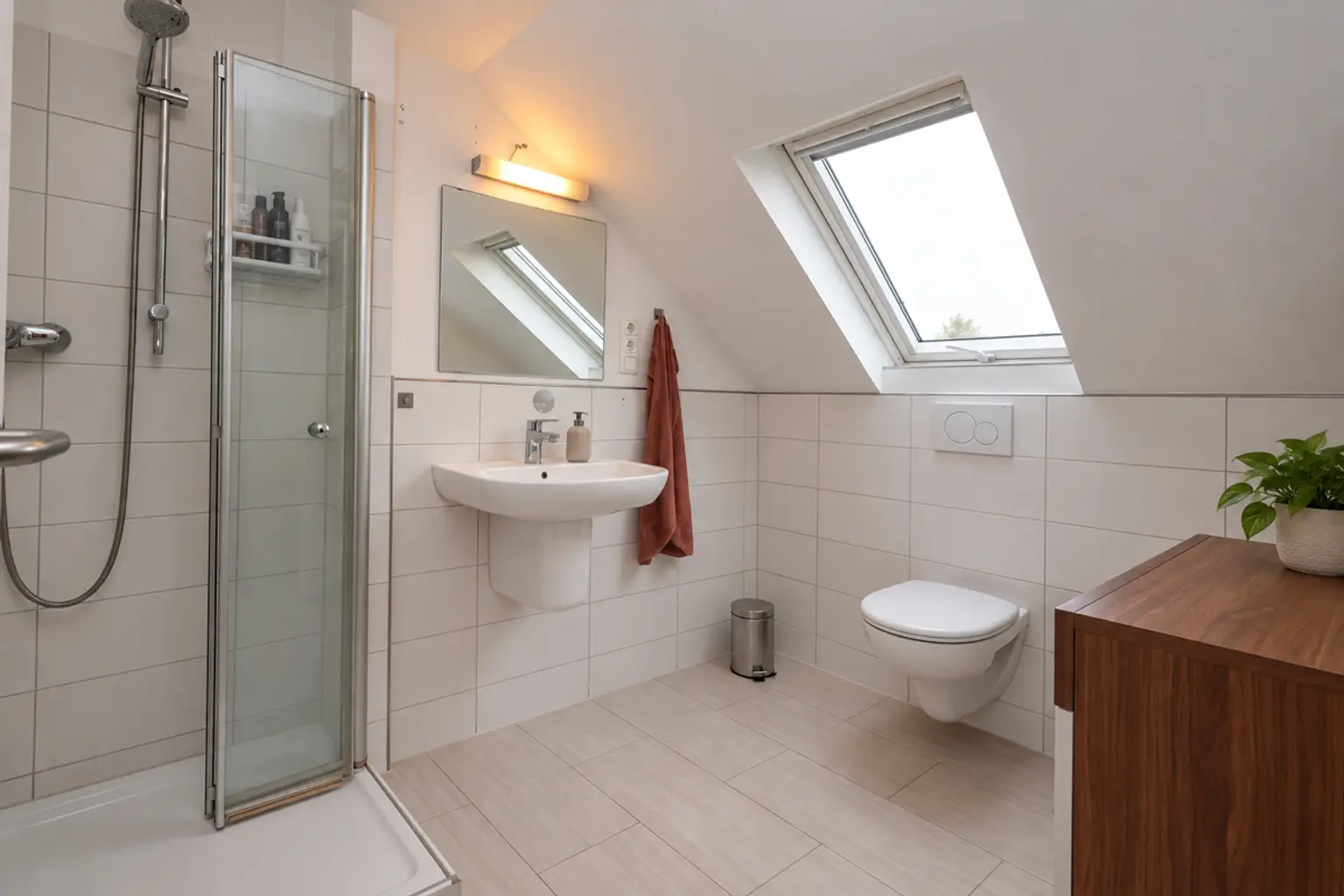 Badezimmer Dachgeschoss