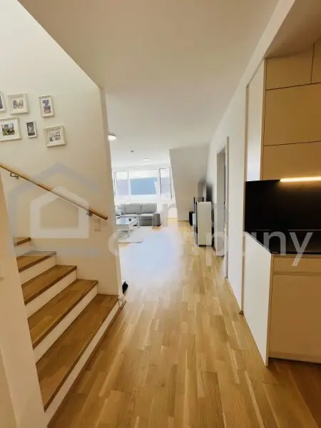 Exklusive Wohnung mit Terrasse + Stellplatz! 11. Bezirk.