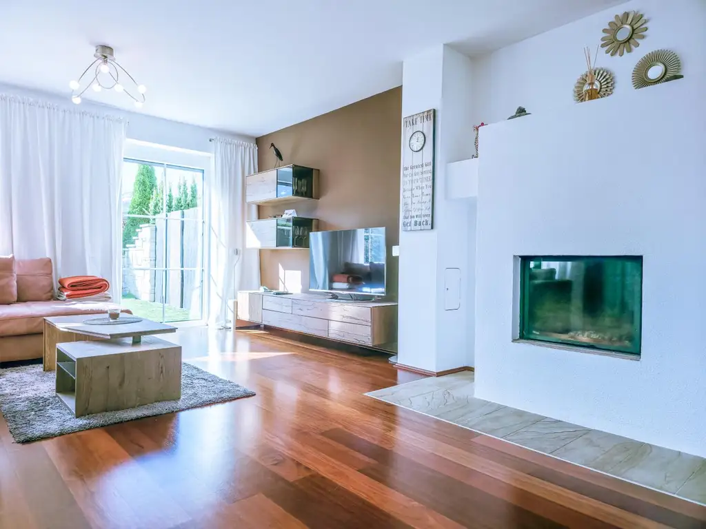 Sonnenplateau – 3-Zimmer-Terrassenwohnung mit Garten in traumhafter Ruhelage!