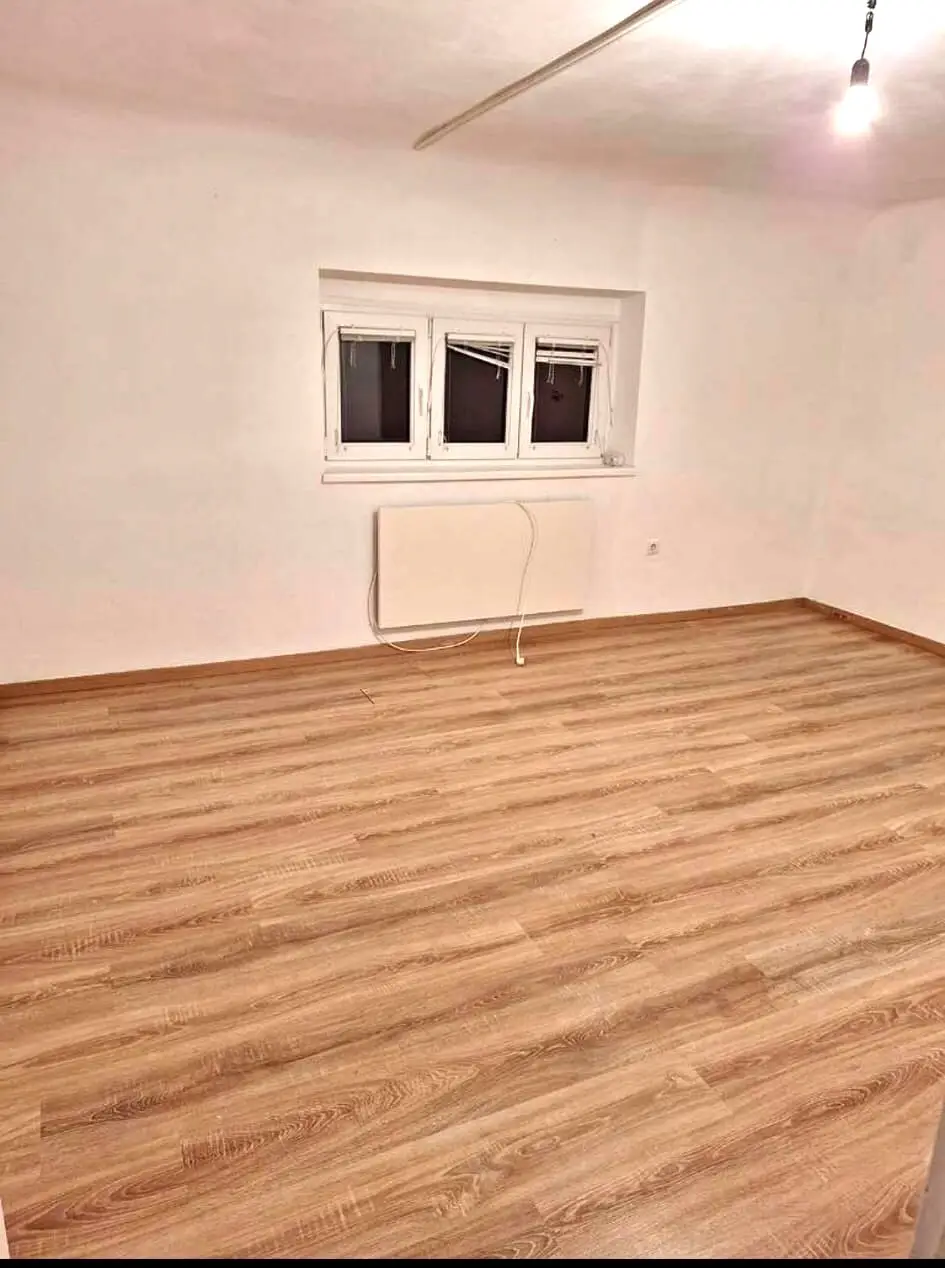 Charmante Mietwohnung im Reihenhaus mit Garten in Moosbrunn