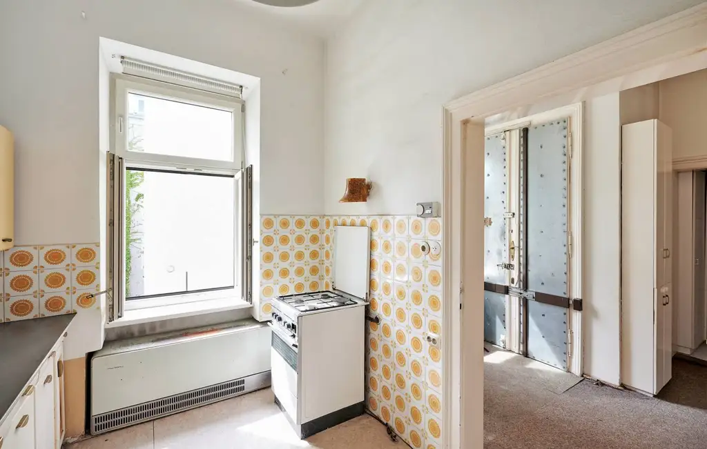 Sie suchen eine Altbauwohnung mit Potenzial in ausgezeichneter Lage?